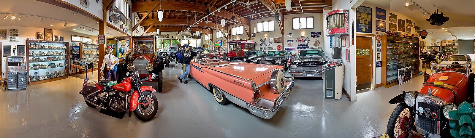 The Collectors’ Museum – Rafael Auto & Collectibles Museum