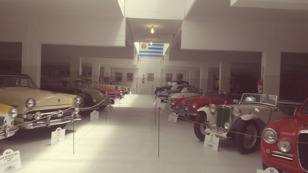 Classic Car Museum “La Antigua Estación”