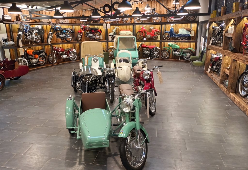 Kecel Moto Collection