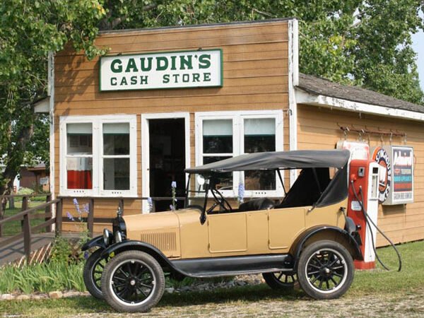 South Peace Centennial Museum