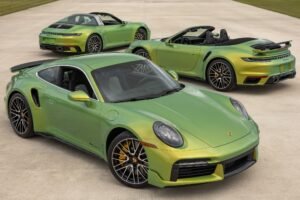 Trio of Chromaflair Porsche 911s Join the Collection of American Muscle Car Museum 